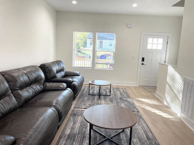 789 S Liberty Street, Spartanburg, SC 29306