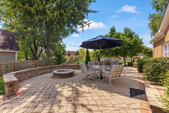 304 S Loomis Street, Naperville, IL 60540