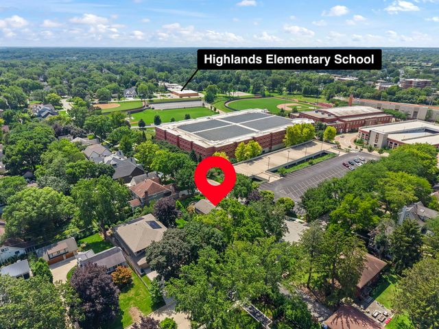 304 S Loomis Street, Naperville, IL 60540