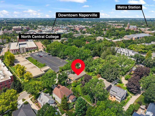 304 S Loomis Street, Naperville, IL 60540