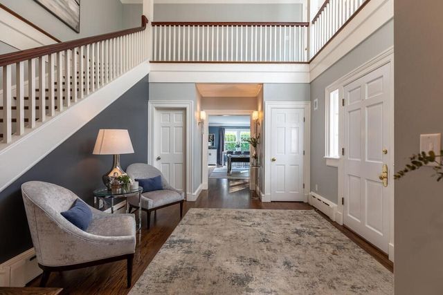 6 Hampton Rd, Lexington, MA 02421