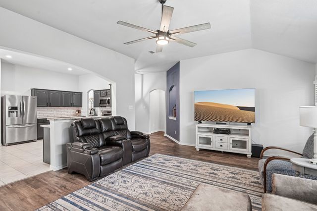 137 Tomahawk Drive, Greenville, TX 75402