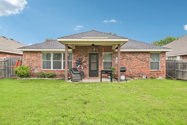 137 Tomahawk Drive, Greenville, TX 75402
