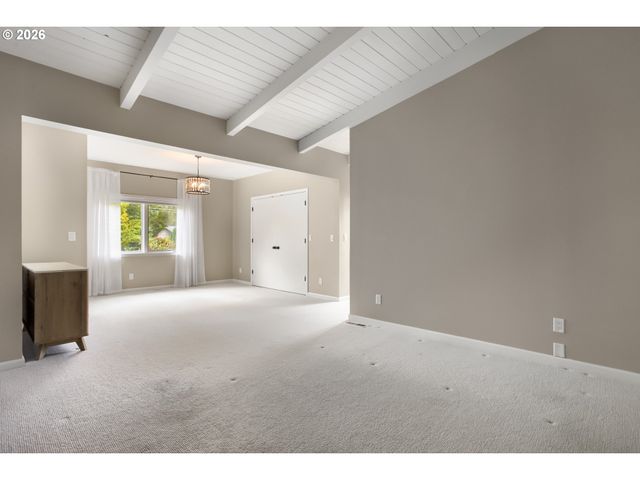5995 SHAKESPEARE St, Lake Oswego, OR 97035