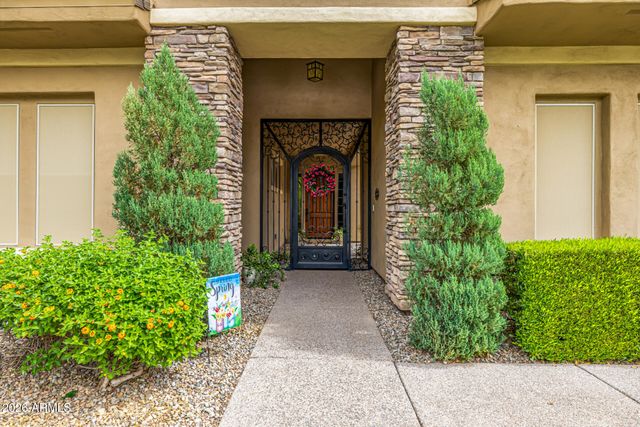 5205 S SANDSTONE Place, Chandler, AZ 85249