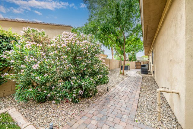 5205 S SANDSTONE Place, Chandler, AZ 85249