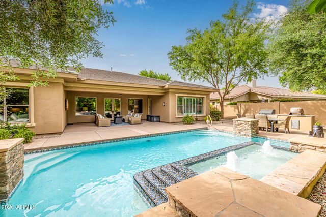 5205 S SANDSTONE Place, Chandler, AZ 85249