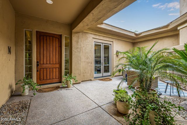 5205 S SANDSTONE Place, Chandler, AZ 85249