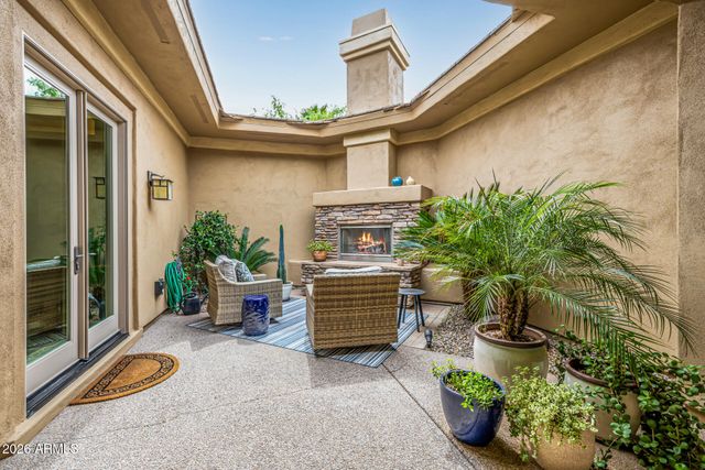 5205 S SANDSTONE Place, Chandler, AZ 85249
