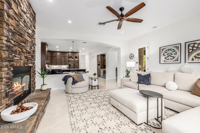 5205 S SANDSTONE Place, Chandler, AZ 85249