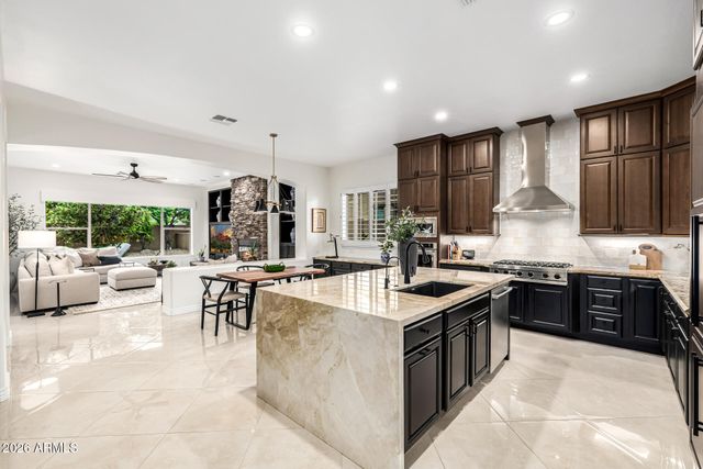 5205 S SANDSTONE Place, Chandler, AZ 85249