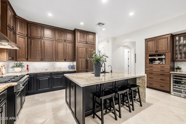 5205 S SANDSTONE Place, Chandler, AZ 85249