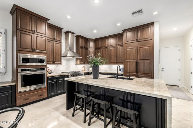 5205 S SANDSTONE Place, Chandler, AZ 85249