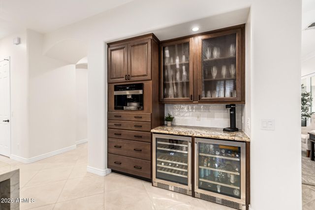 5205 S SANDSTONE Place, Chandler, AZ 85249