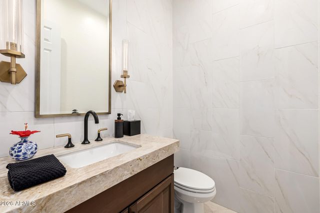 5205 S SANDSTONE Place, Chandler, AZ 85249