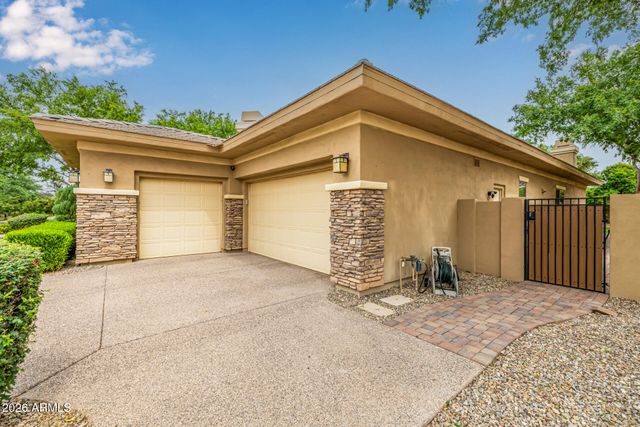 5205 S SANDSTONE Place, Chandler, AZ 85249