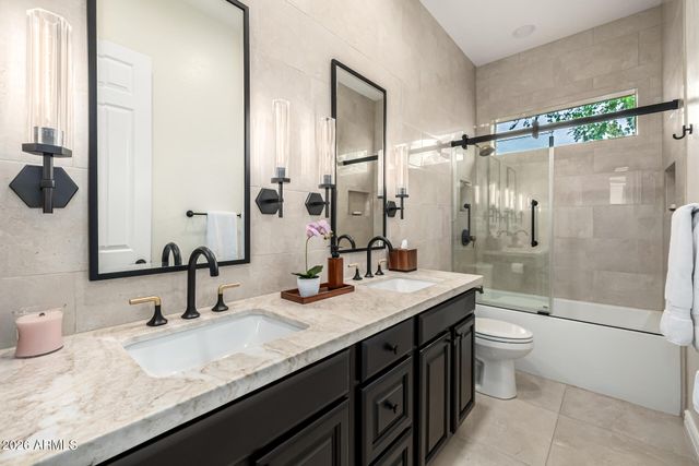 5205 S SANDSTONE Place, Chandler, AZ 85249