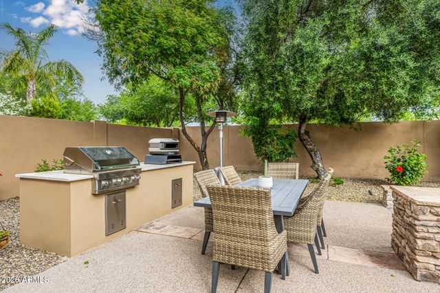 5205 S SANDSTONE Place, Chandler, AZ 85249