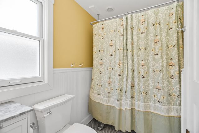 732 S Kenilworth Avenue, Oak Park, IL 60304