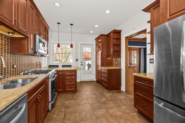 732 S Kenilworth Avenue, Oak Park, IL 60304