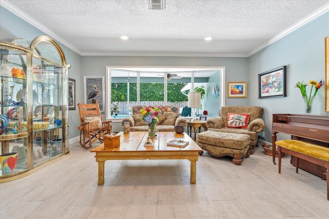5101 N 36th Court, Hollywood, FL 33021