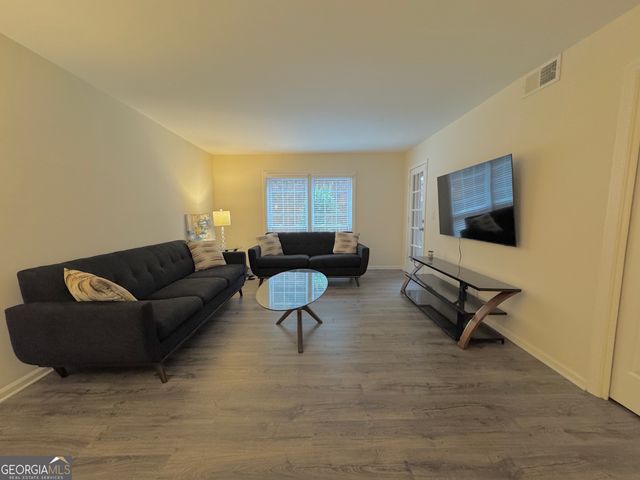 6851 Roswell Road H13, Sandy Springs, GA 30328