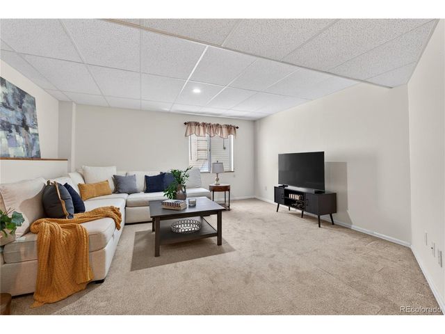 12272 Winona Dr, Broomfield, CO 80020