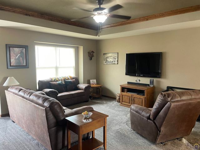 4313 SE Chisolm RD, Topeka, KS 66609