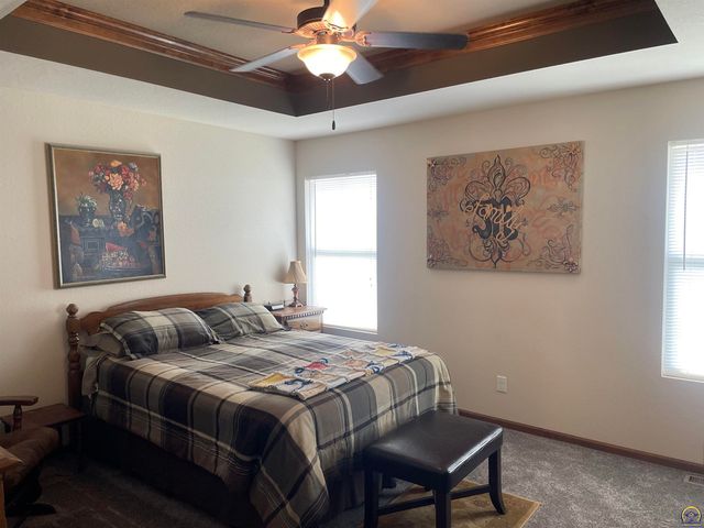 4313 SE Chisolm RD, Topeka, KS 66609