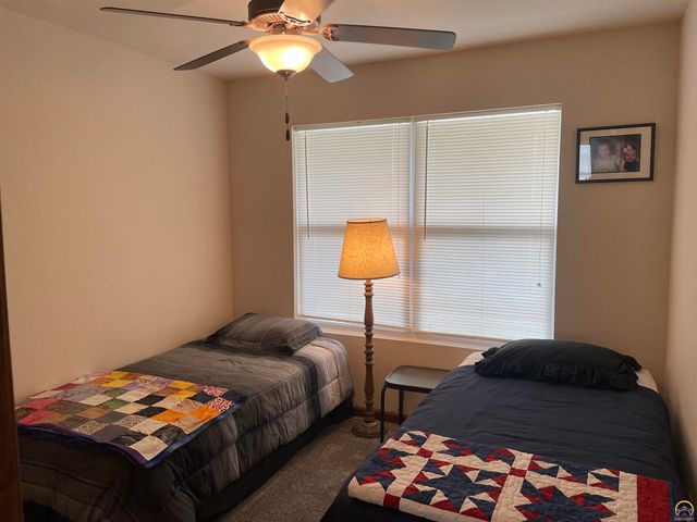 4313 SE Chisolm RD, Topeka, KS 66609