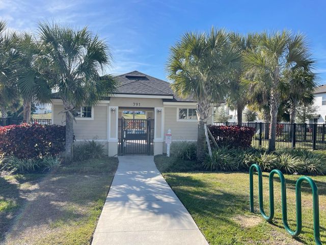 653 MADISON DRIVE, Davenport, FL 33837
