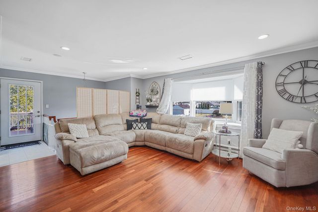 47 2nd Street, Ronkonkoma, NY 11779