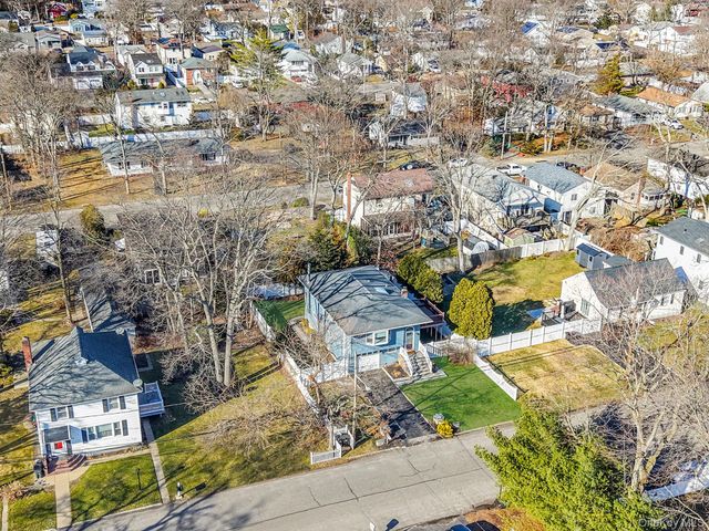 47 2nd Street, Ronkonkoma, NY 11779