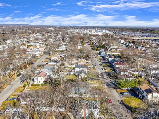 47 2nd Street, Ronkonkoma, NY 11779