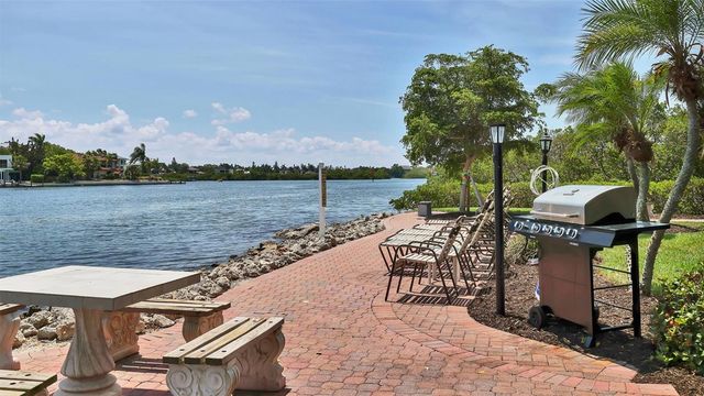 6140 MIDNIGHT PASS ROAD C-2, Sarasota, FL 34242