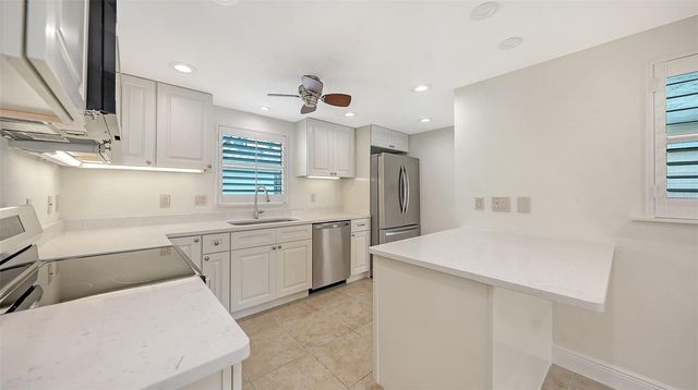 6140 MIDNIGHT PASS ROAD C-2, Sarasota, FL 34242