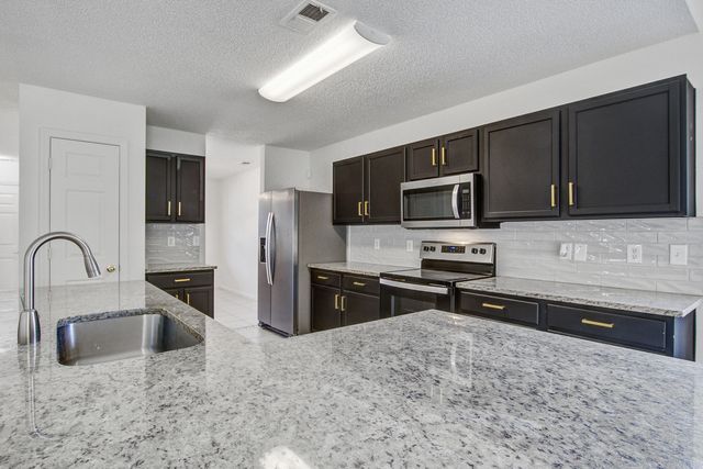 109 Brogun Loch Trail, Goose Creek, SC 29445