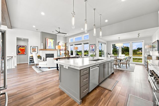 4150 Furnberg Place S, Fargo, ND 58104