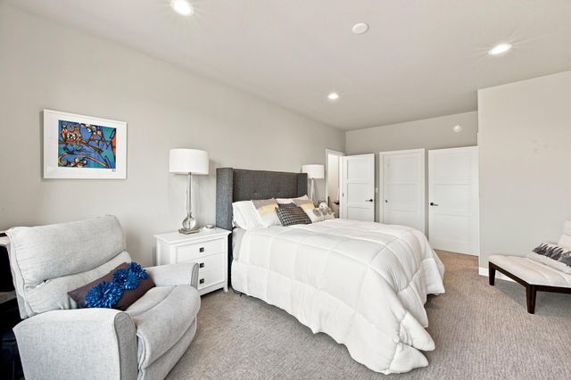 4150 Furnberg Place S, Fargo, ND 58104