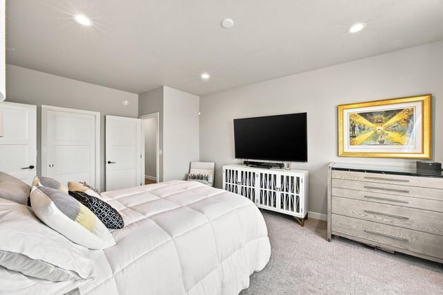 4150 Furnberg Place S, Fargo, ND 58104