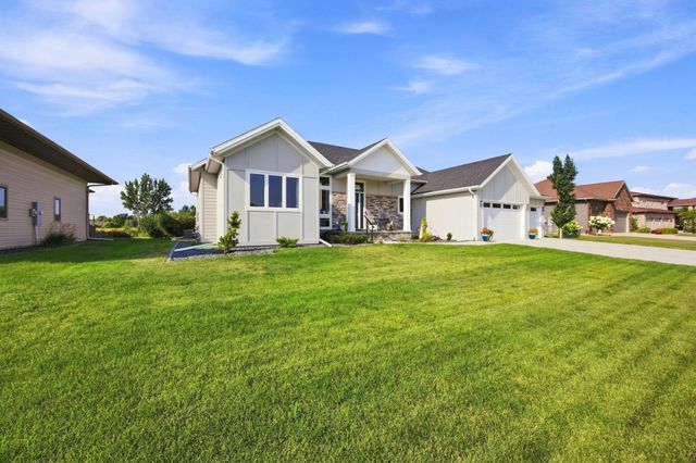 4150 Furnberg Place S, Fargo, ND 58104