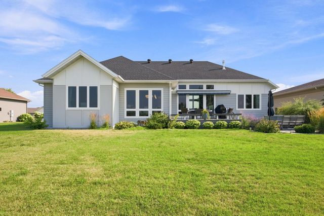 4150 Furnberg Place S, Fargo, ND 58104