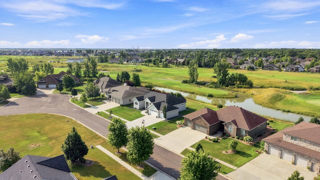 4150 Furnberg Place S, Fargo, ND 58104