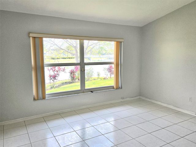 5912 NW 93rd Ter, Tamarac, FL 33321