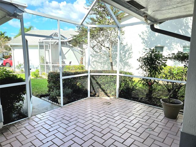 5912 NW 93rd Ter, Tamarac, FL 33321