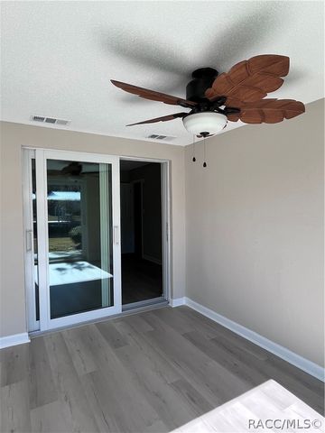 11249 W Bayshore Drive, Crystal River, FL 34429