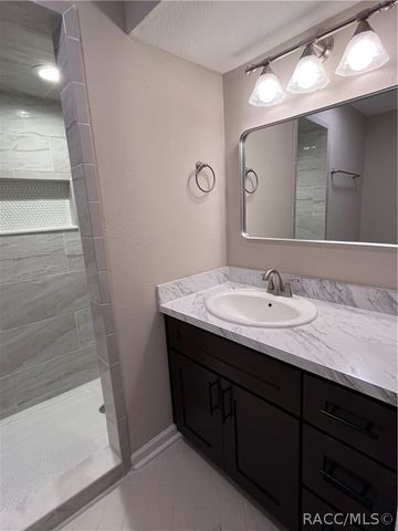 11249 W Bayshore Drive, Crystal River, FL 34429