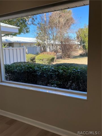 11249 W Bayshore Drive, Crystal River, FL 34429