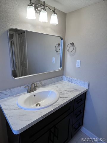 11249 W Bayshore Drive, Crystal River, FL 34429