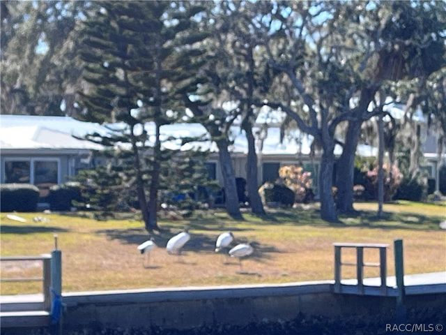 11249 W Bayshore Drive, Crystal River, FL 34429